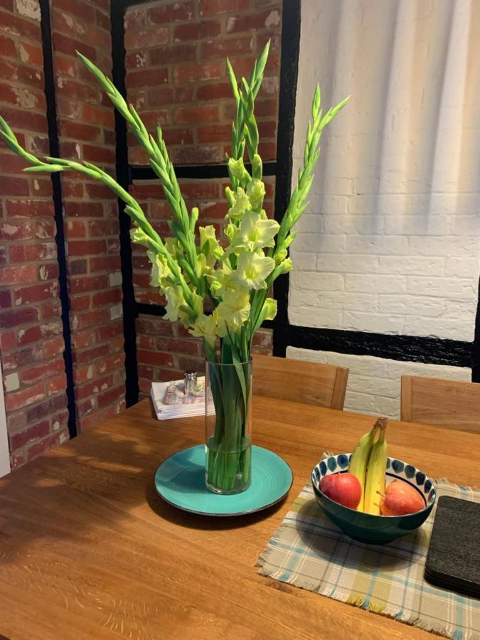 Hideaway Holiday Apartment ソールズベリー エクステリア 写真