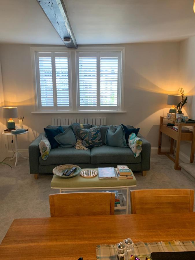 Hideaway Holiday Apartment ソールズベリー エクステリア 写真