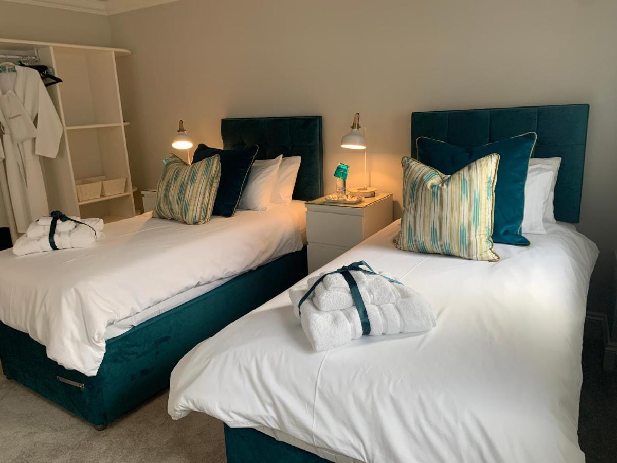 Hideaway Holiday Apartment ソールズベリー エクステリア 写真